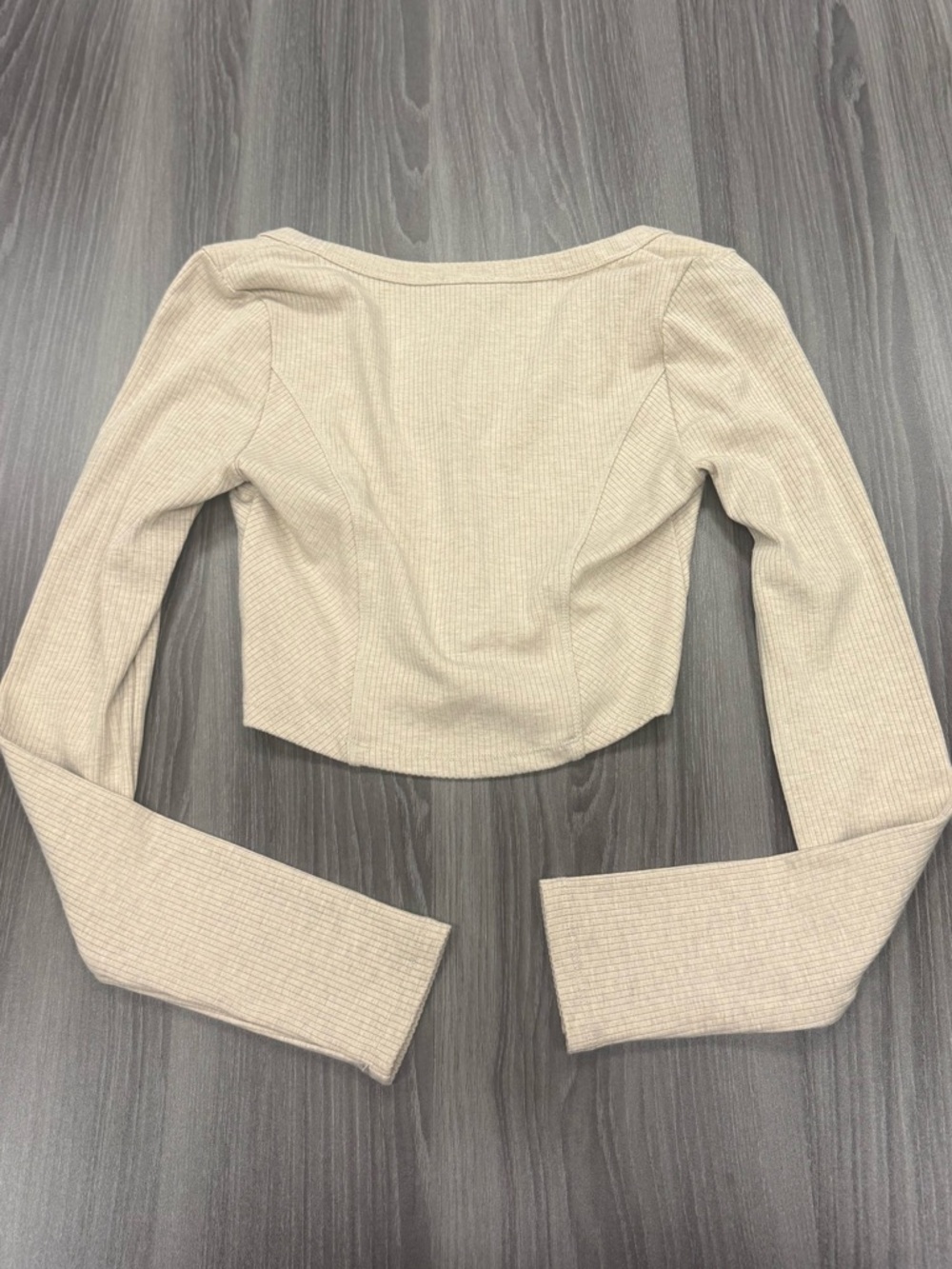 Garage Notch Front Long Sleeve Ribbed Top Size P/S - Picture 6 of 9